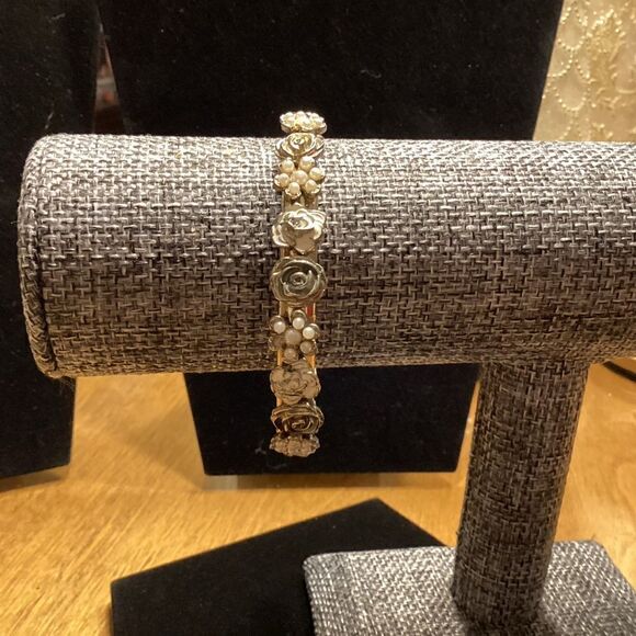 Silvertone Bangle Bracelet with 3D Floral Accents - Picture 2 of 9